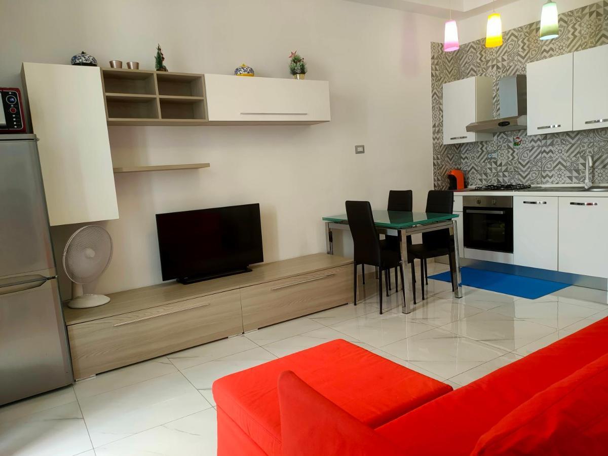 Appartamento Di Fronte Al Porto Turistico Cagliari Luaran gambar