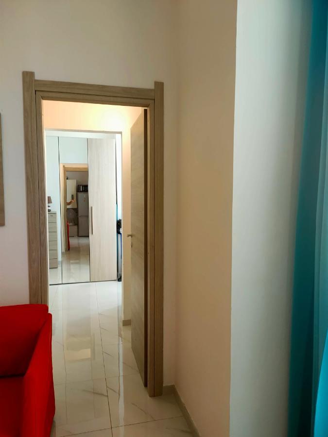 Appartamento Di Fronte Al Porto Turistico Cagliari Luaran gambar