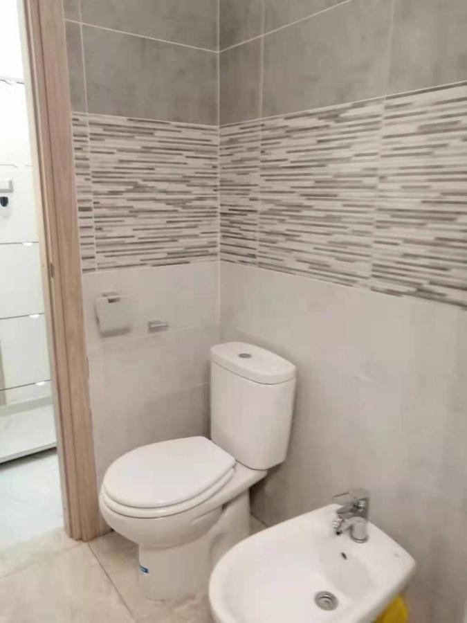 Appartamento Di Fronte Al Porto Turistico Cagliari Luaran gambar